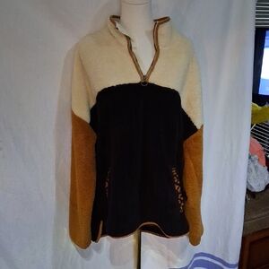 Time and Tru Fleece Pullover